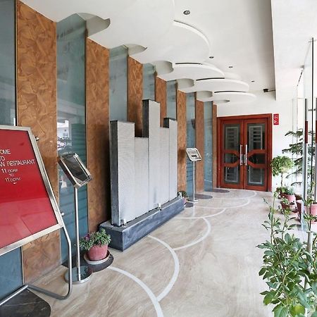 New Hotel Broadway Váránaszi Kültér fotó