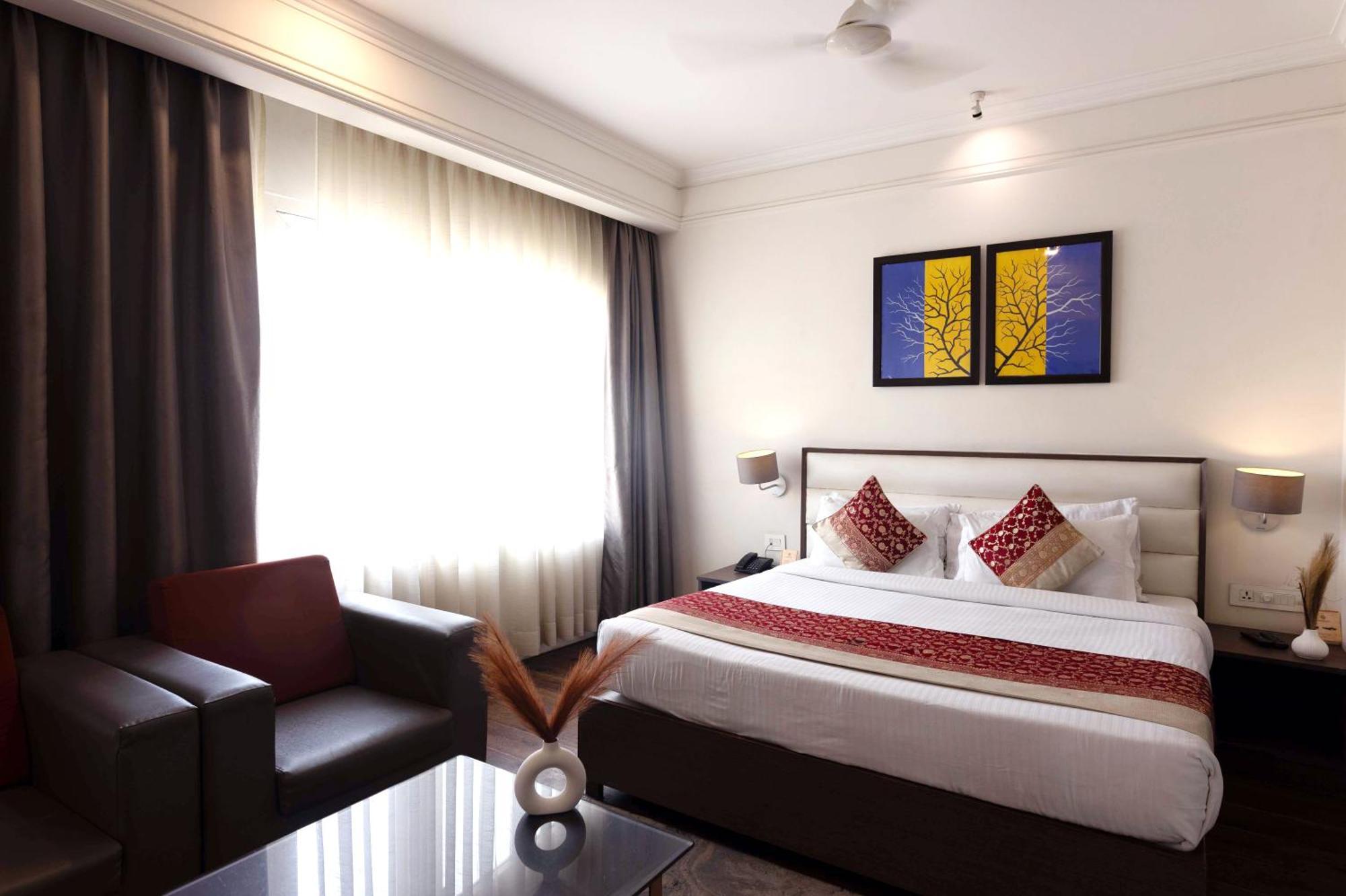 New Hotel Broadway Váránaszi Kültér fotó